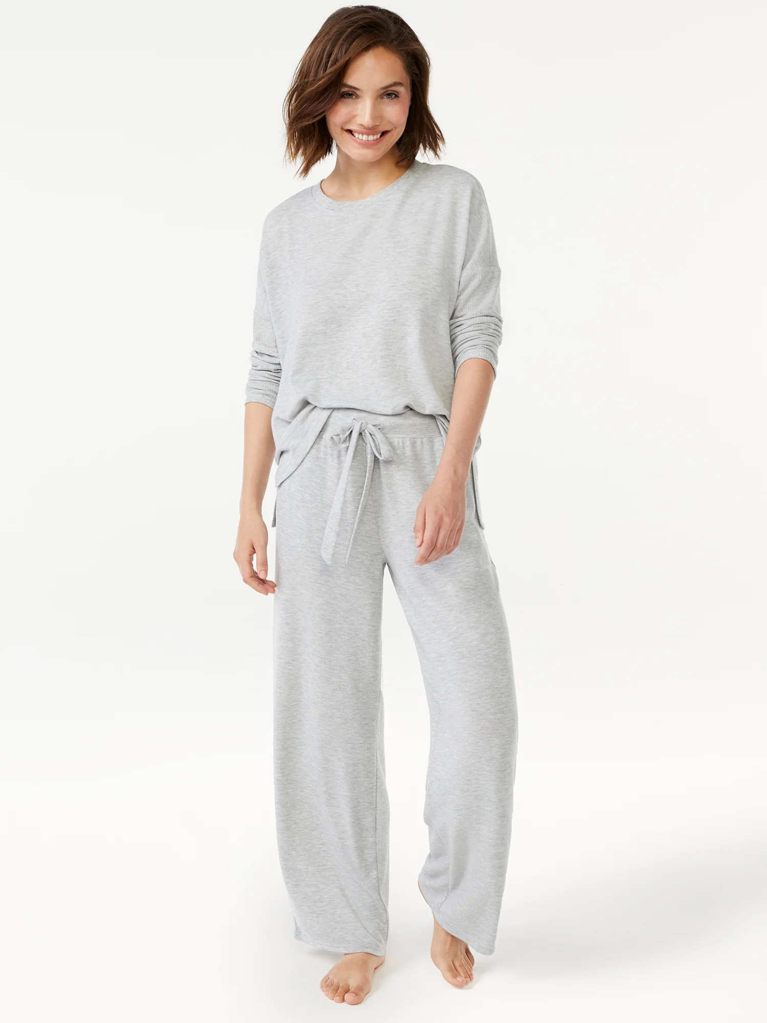 Joyspun Women's Long Sleeve Top and Pants Pajama Set, 2-Piece, Sizes up to 3X - Walmart.com | Walmart (US)
