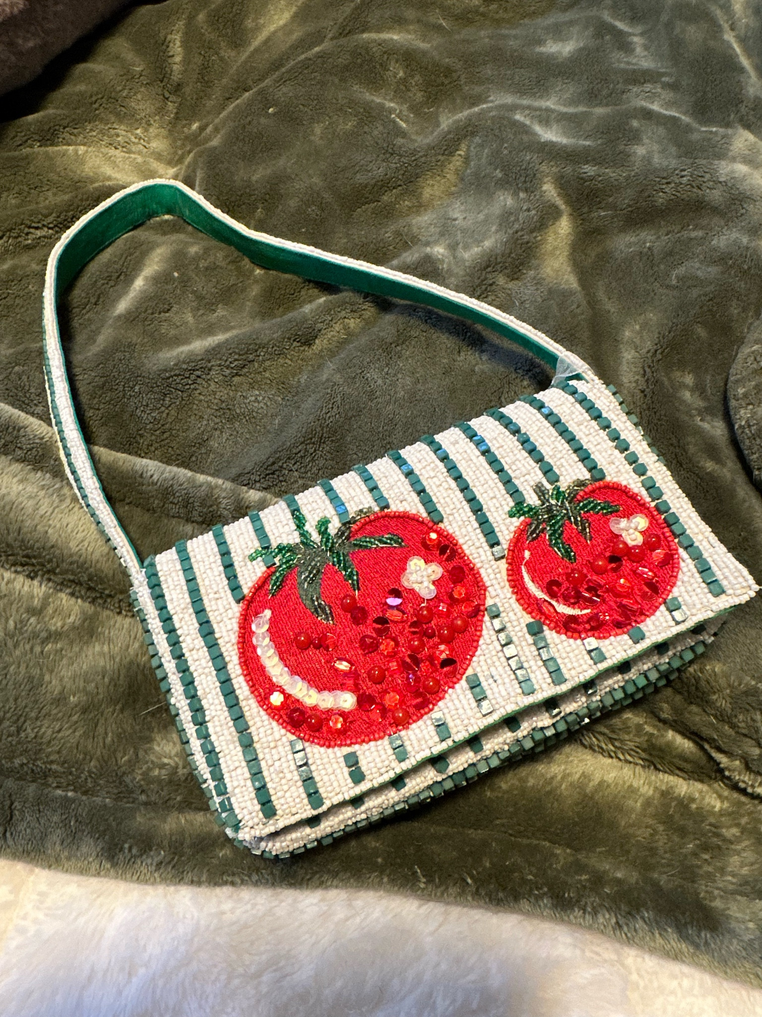 Fun summer accessory, love a beaded hand bag. 

#LTKootd #LTKBeauty #LTKValentine