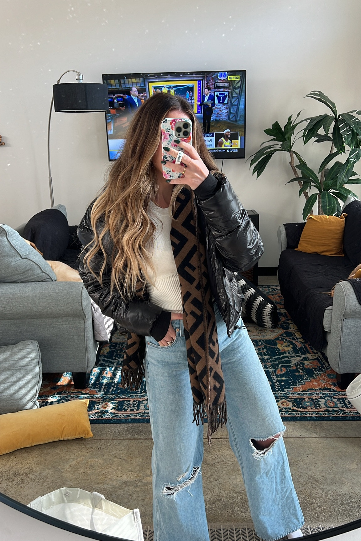 Walmart puffer coat - small
Bodysuit - xsmall 
Jeans - 26, normal size 

#LTKsalealert #LTKunder50 #LTKHoliday