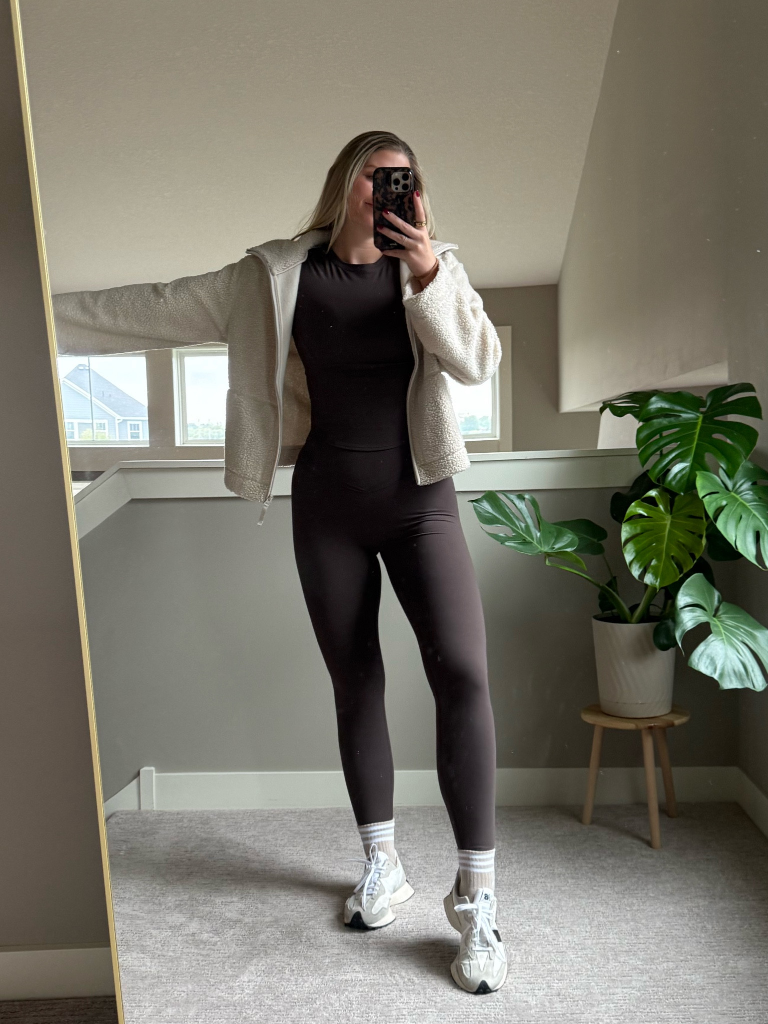 Errands OOTD my new favorite active wear brand from Amazon and the perfect fall jacket 🐻🤎

#LTKfitness #LTKSeasonal