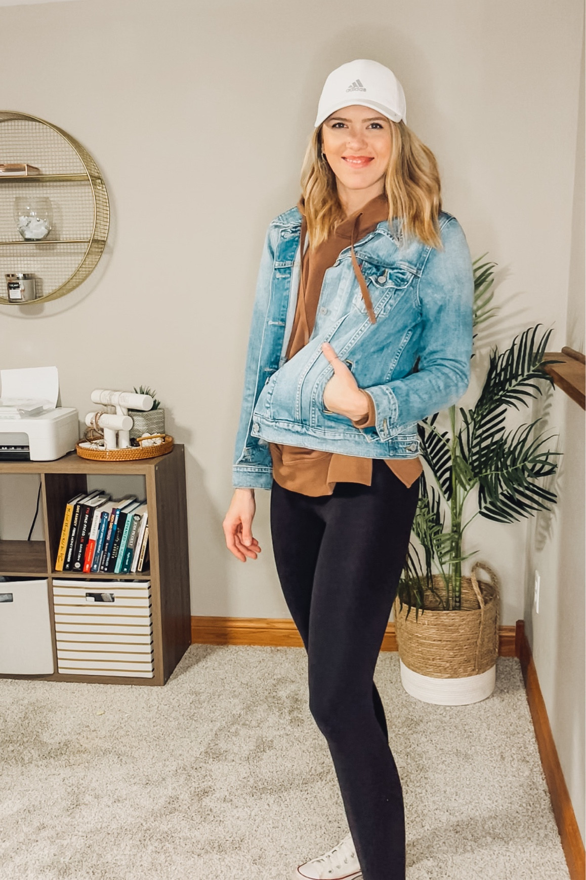 If only it wasn’t less than 30 degrees out 🥶 Casual + comfy outfit for fall - all found at @walmartfashion 🤍  this hoodie is less than $10!! All items linked on my @shop.ltk #walmartpartner #walmartfashion #liketkit 