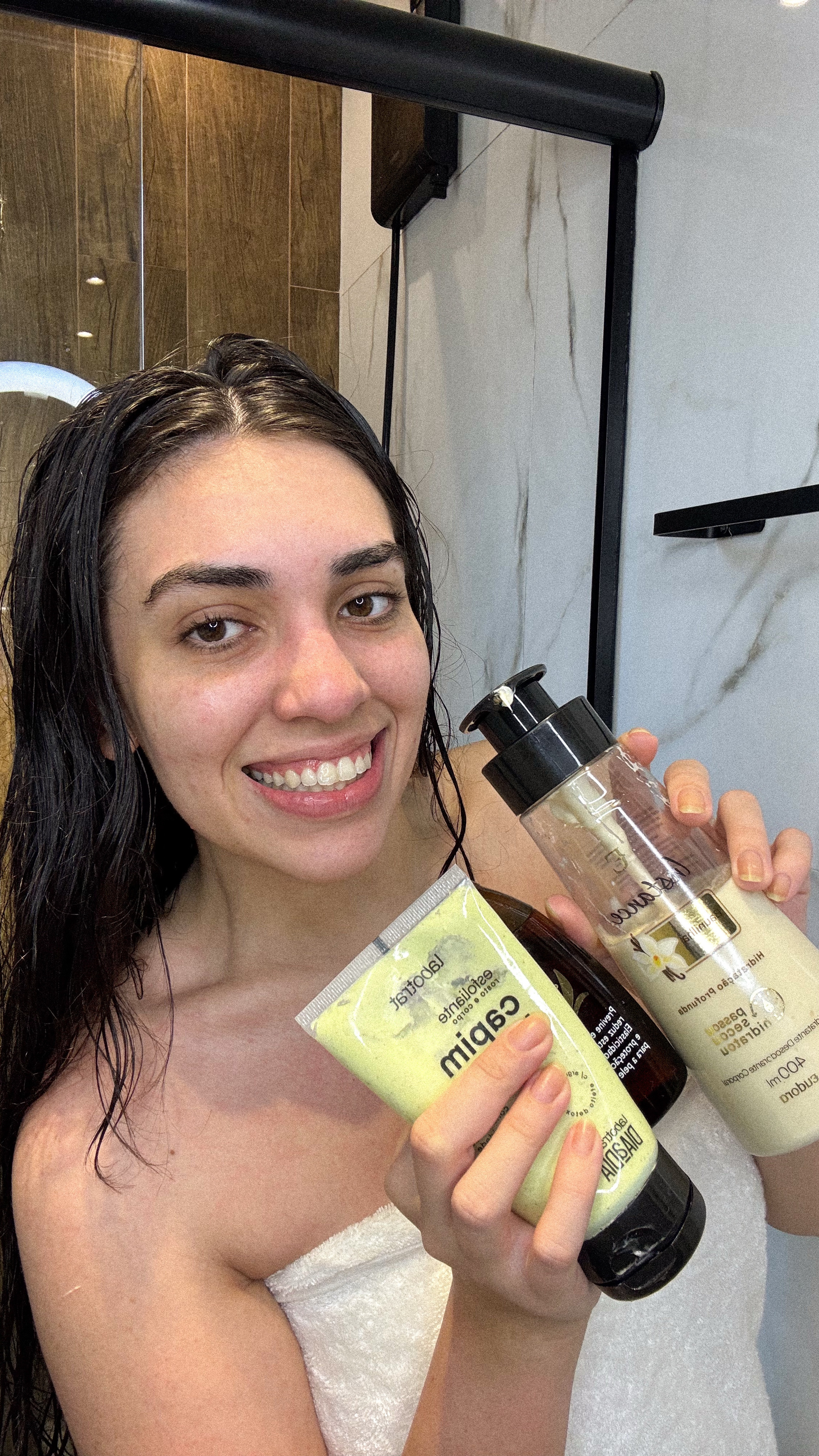 banho premium com até R$125? Temos sim, bestie! 💅🏼

Consegui transformar meu banho com produtinhos acessíveis que entregam TUDO!

EEEEEEEEE deixei todos os produtos disponíveis aqui na minha Itk shop 

-Shampoo + condicionador elseve liso dos sonhos
-Oleo corporal Muriel
-Esfoliante corporal Labotrat
-Gel facial Nívea
-Sabonete Dove (já tinha, mas custa uns R$4)
-Hidratante corporal Eudora

🪄Salva esse vídeo pra testar esse ritual na sua próxima noite de autocuidado



🏷️
@niveabrasil @lorealgroupe_br @novamurieloficial
@eudora @labotrat @Itk.brasil
#BanhoPremium #Selfcare #CuidadosAcessíveis
#BelezaReal #BanhoDeRainha #AutocuidadoEmCasa

#LTKbrasil #LTKbeleza