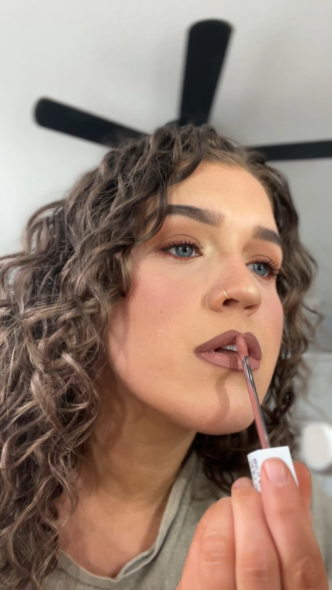 My infamous lip combo 💄 
NYX lip liner - Sand beige, over lined and shade in 
Maybelline SuperStay liquid lipstick - Seductress
#lipcombo #lipstick #liquidlipstick #maybelline #nyx #drugstoremakeuo #makeup #lipliner 

#LTKstyletip #LTKbeauty #LTKunder50