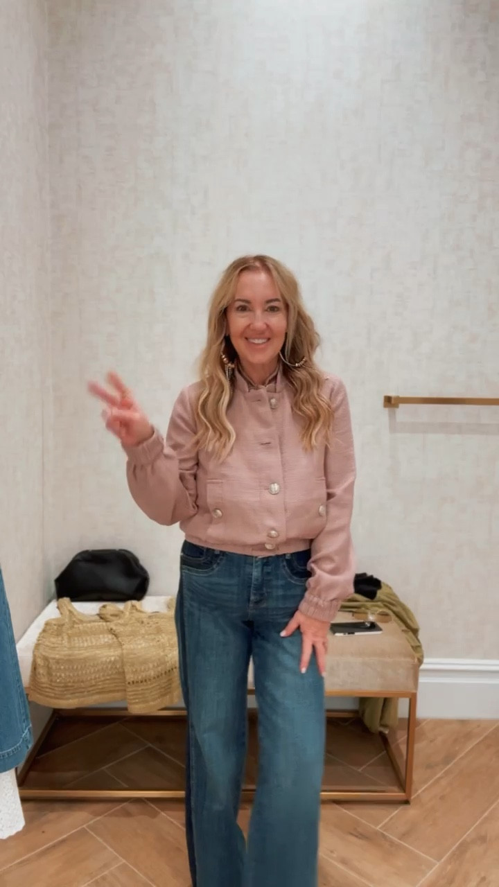 ✨Elevate your style with chic layers from White House Black Market! 🌟 Perfect for our unpredictable South Texas weather, which can be worn with or without the jacket & paired with a kitten heel or boot to keep this look in rotation all year long🍃🍁🍂
.
Need help elevating your style? DM me to get started today 😉

#LTKSeasonal #LTKOver40 #LTKSaleAlert