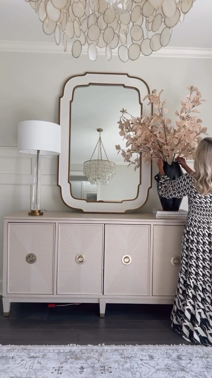 Fall console styling🍂 We have started adding pieces from our LaMira Interiors retail storefront so you can shop online too🎉 

#lamirainteriors #fall #fallstying #falldecor #fallhomedecor #homedecor #homedesign #consolestyling #seasonaldecor #homesweethome #interiorforinspo #mycurrentdesignsituation #kcinteriordesign #kansascityinteriordesign #interiorstyling #kclocal

#LTKSeasonal #LTKStyleTip #LTKHome