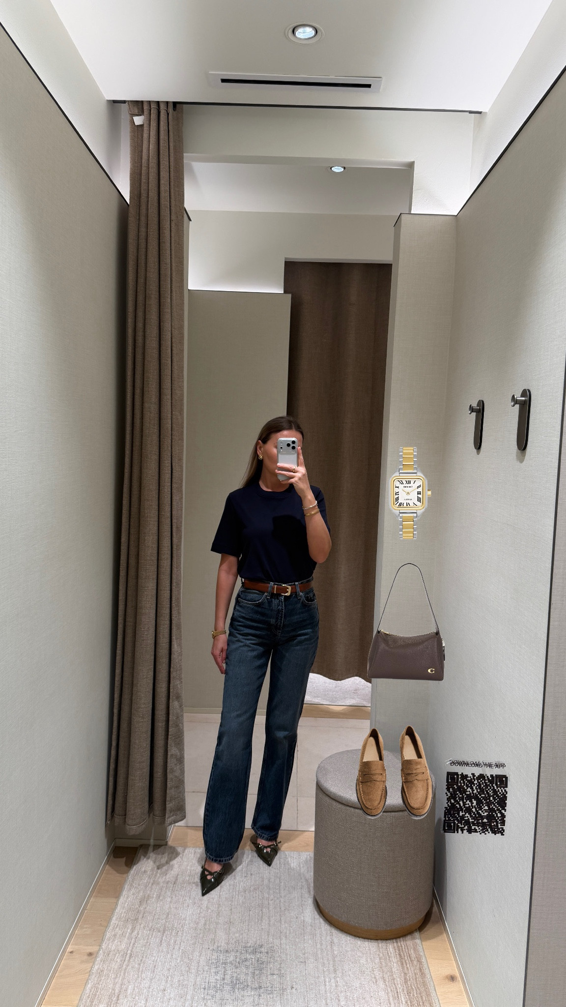 T-shirt size S , Jeans size 34 

#LTKSaleAlert #LTKvlog #LTKootd