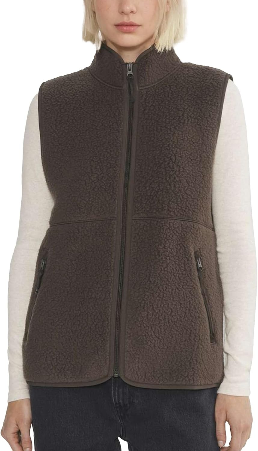 Sherpa Fleece Vest for Women Trendy Warm Sleeveless Vests Jacket Lightweight Zip Coats with Pockets Fall Outerwear | Amazon (US)