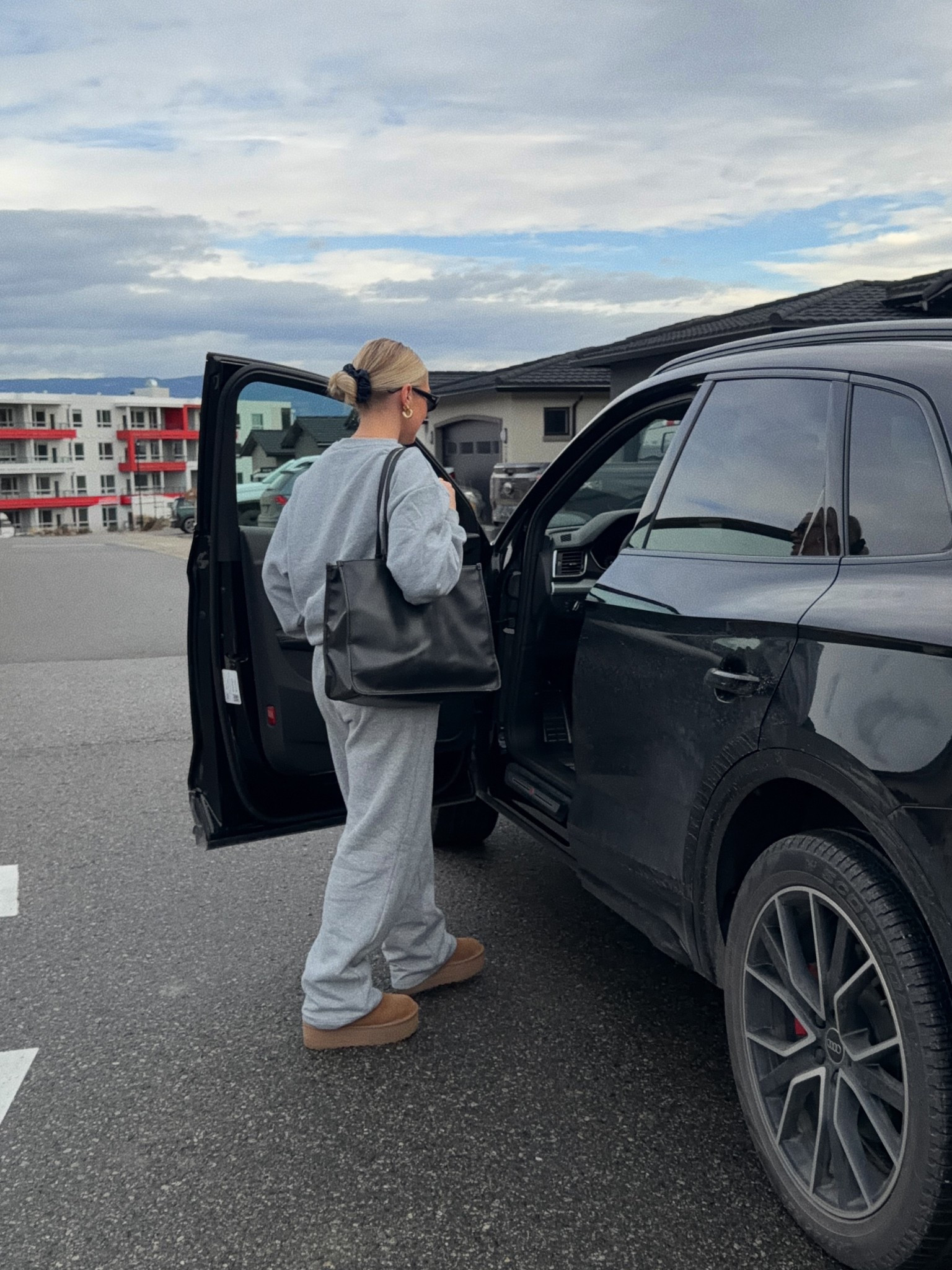 Fav sweatsuit🤍I wear a small in top and bottoms — bottoms are a bit loose but I like the feel

#LTKstyletip #LTKcanada #LTKwinter