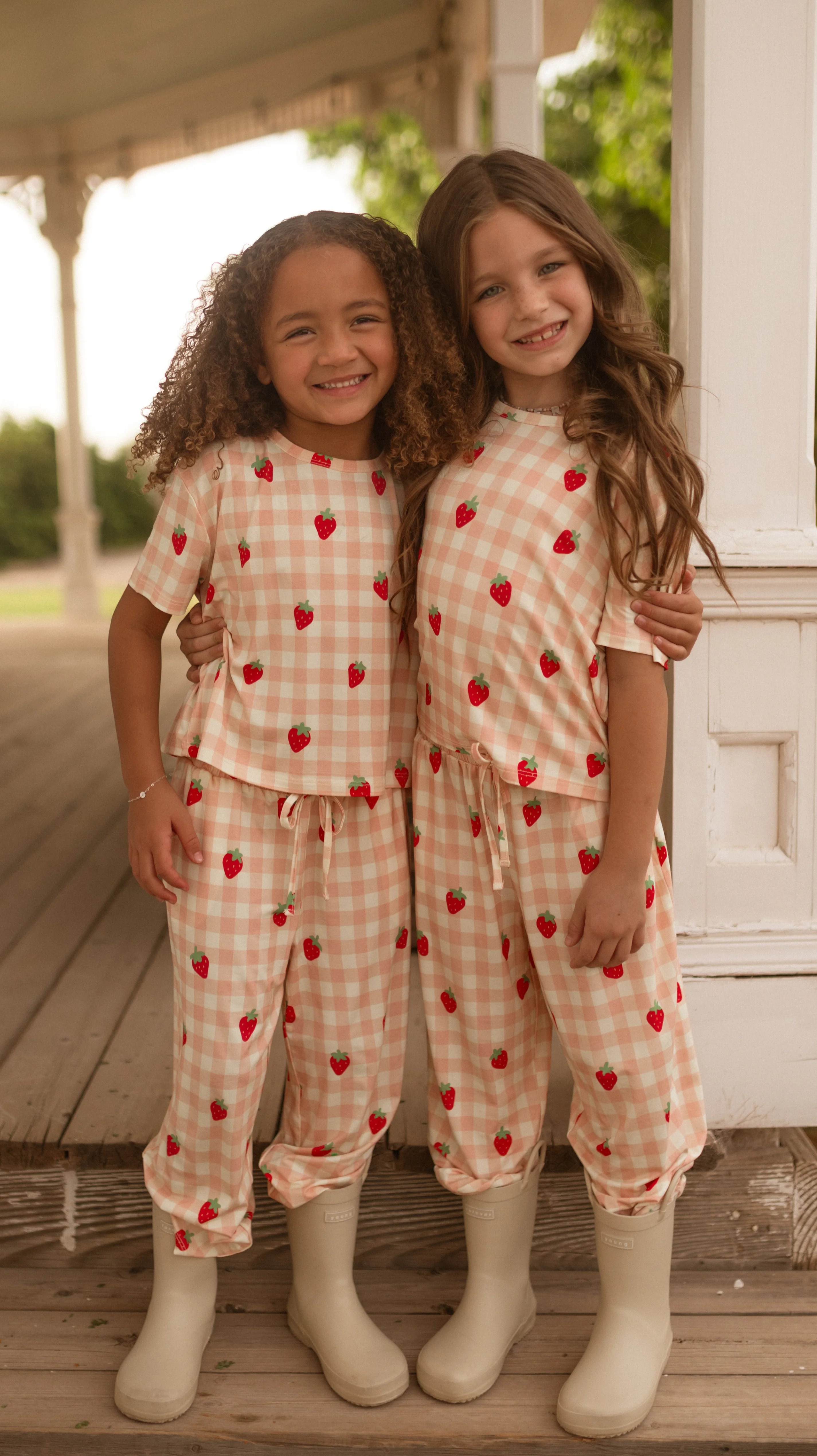 Girl's T-shirt and Pants Set in Strawberry Gingham | Silks Design