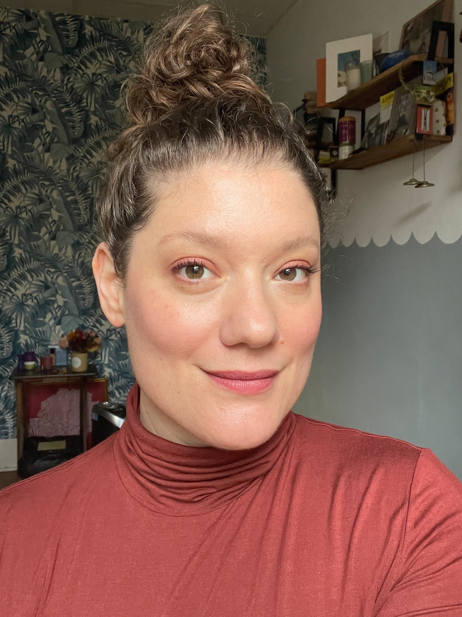 Fall makeup is my Roman Empire 🍁🍃🍂

Featuring:
🍁 Lisa Eldridge Velvet Lipstick in Velvet Blush
🍁 MILK Lip & Cheek in Quickie
🍁 Tower 28 SOS Mineral Sunscreen
🍁 RMS Revitalize Hydra Concealer
🍁 Thrive Liquid Lash mascara
🍁 Glossier Skylight liquid highlighter in Starry

#LTKFindsUnder50 #LTKSeasonal #LTKBeauty