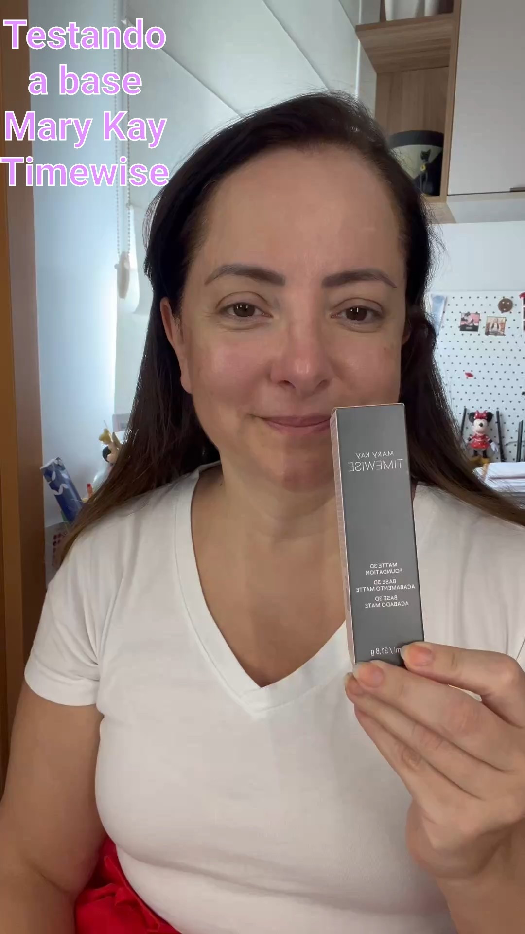 Minha primeira vez com a base Mary Kay Timewise. Inicialmente achei o tom claro para mim, mas me enganei, ficou certinho. Meu tom é o Ivory N140 e descobri pelo próprio site da marca, tem um quiz! Lindo acabamento e textura sequinha, sem marcar as linhas.

#LTKestilo50+ #LTKbeleza #LTKbrasil