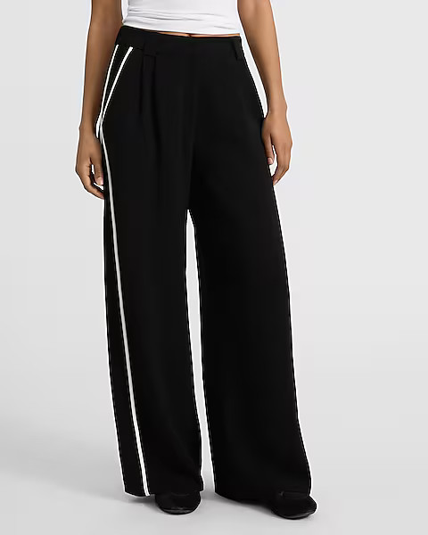 Signature Crepe Piped High Waisted Relaxed Trouser | Express