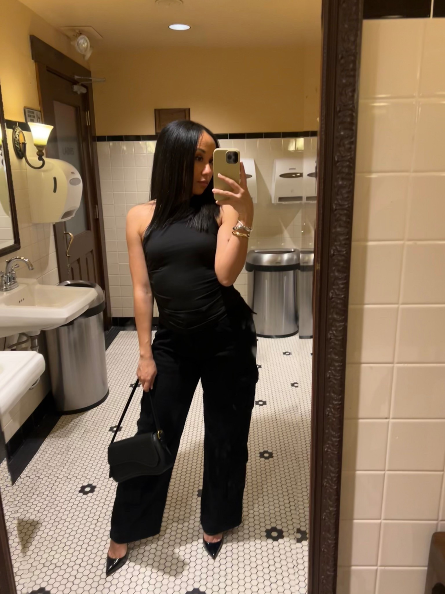 Dinner outfit. Top S, pants S

#LTKFindsUnder50 #LTKStyleTip
