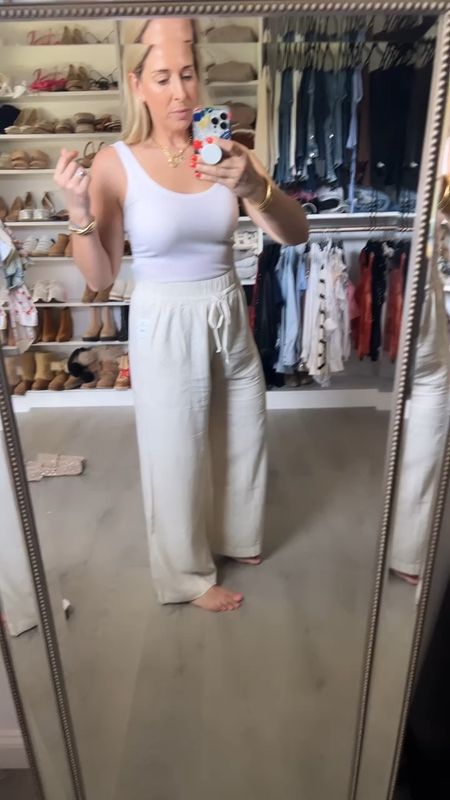 Summer Basics

JCrew cashmere ribbed tank - in a size small. 

Linen wide leg pants - size medium

Neutral outfit, Europe outfit, classic outfit, JCrew 



#LTKStyleTip #LTKFindsUnder100 #LTKWorkwear