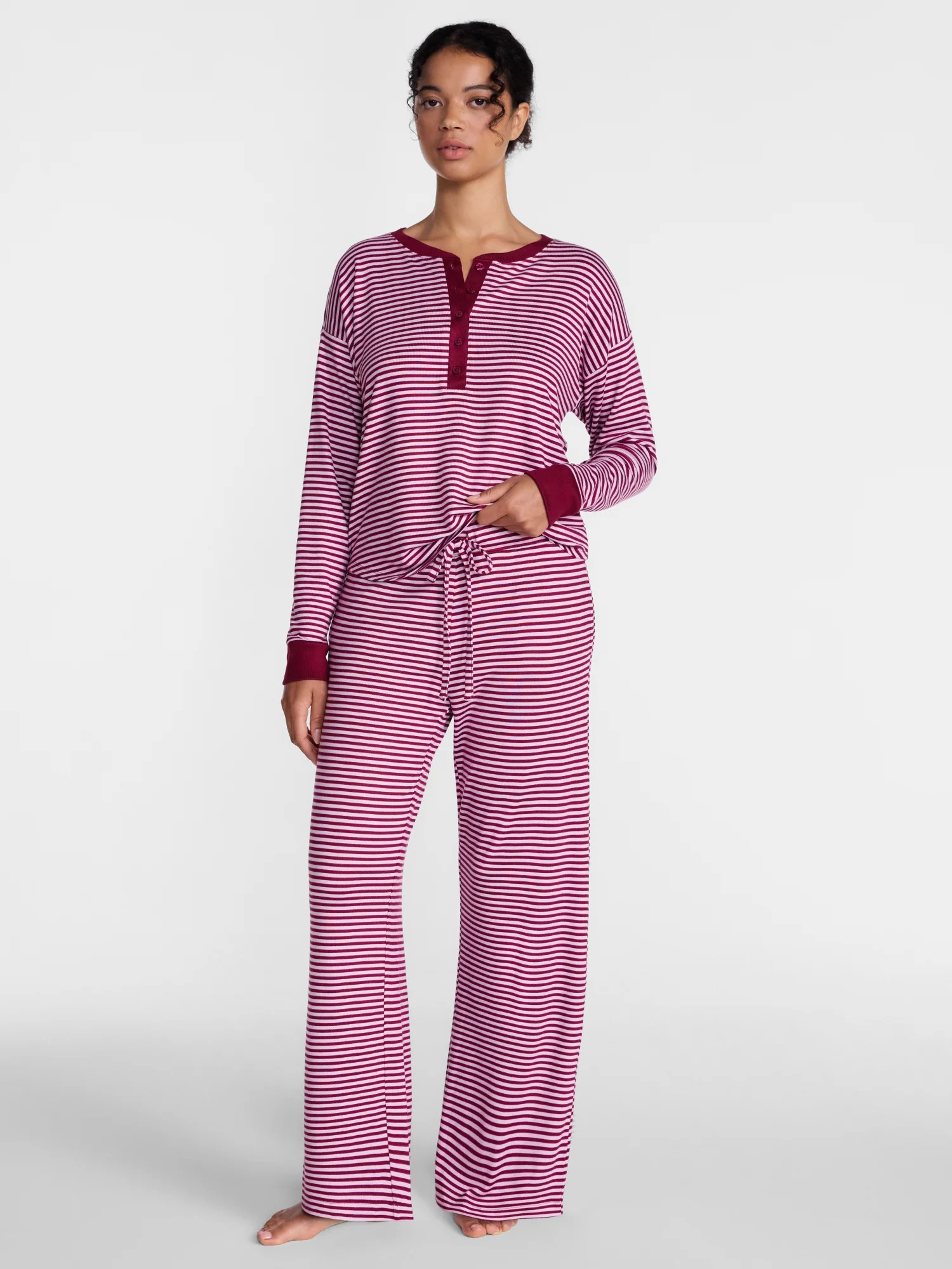 Joyspun Women's Cozy Lounge Collection Hacci Henley Top and Pants, 2-Piece Pajama Set, Sizes XS-3... | Walmart (US)