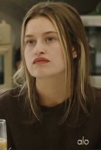 Summer House: Season 9 Episode 4 Lexi's
Brown "Alo Yoga" Sweatshirt