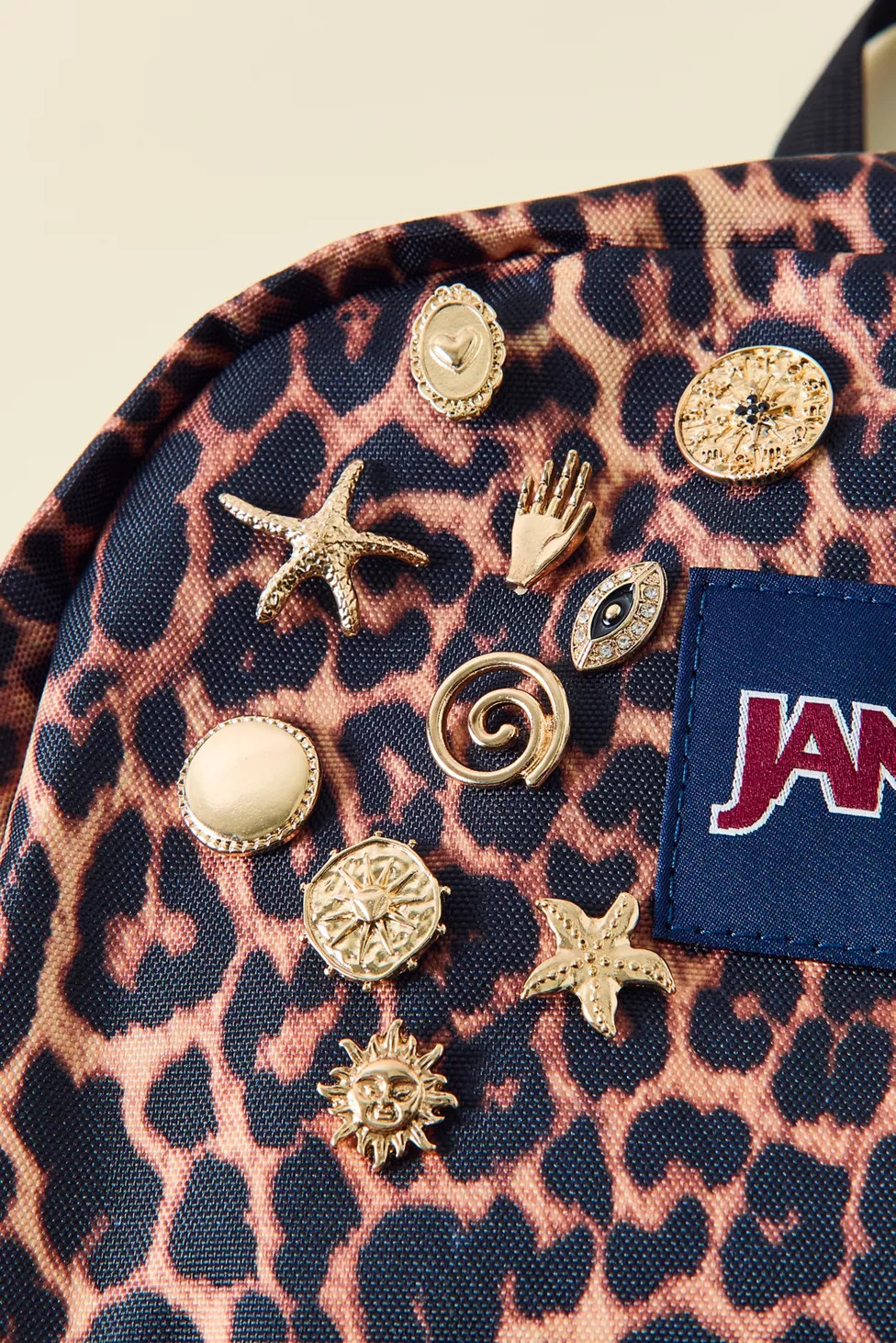 Curated Mix & Match Brooches Set | Urban Outfitters (US and RoW)