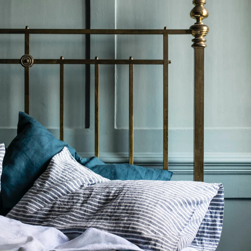 Midnight Stripe Linen Pillowcases (Pair) | Piglet