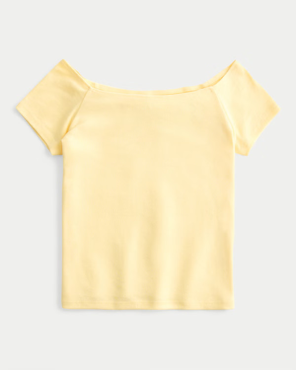 Skimming Off The Shoulder Tee  | Hollister (US)