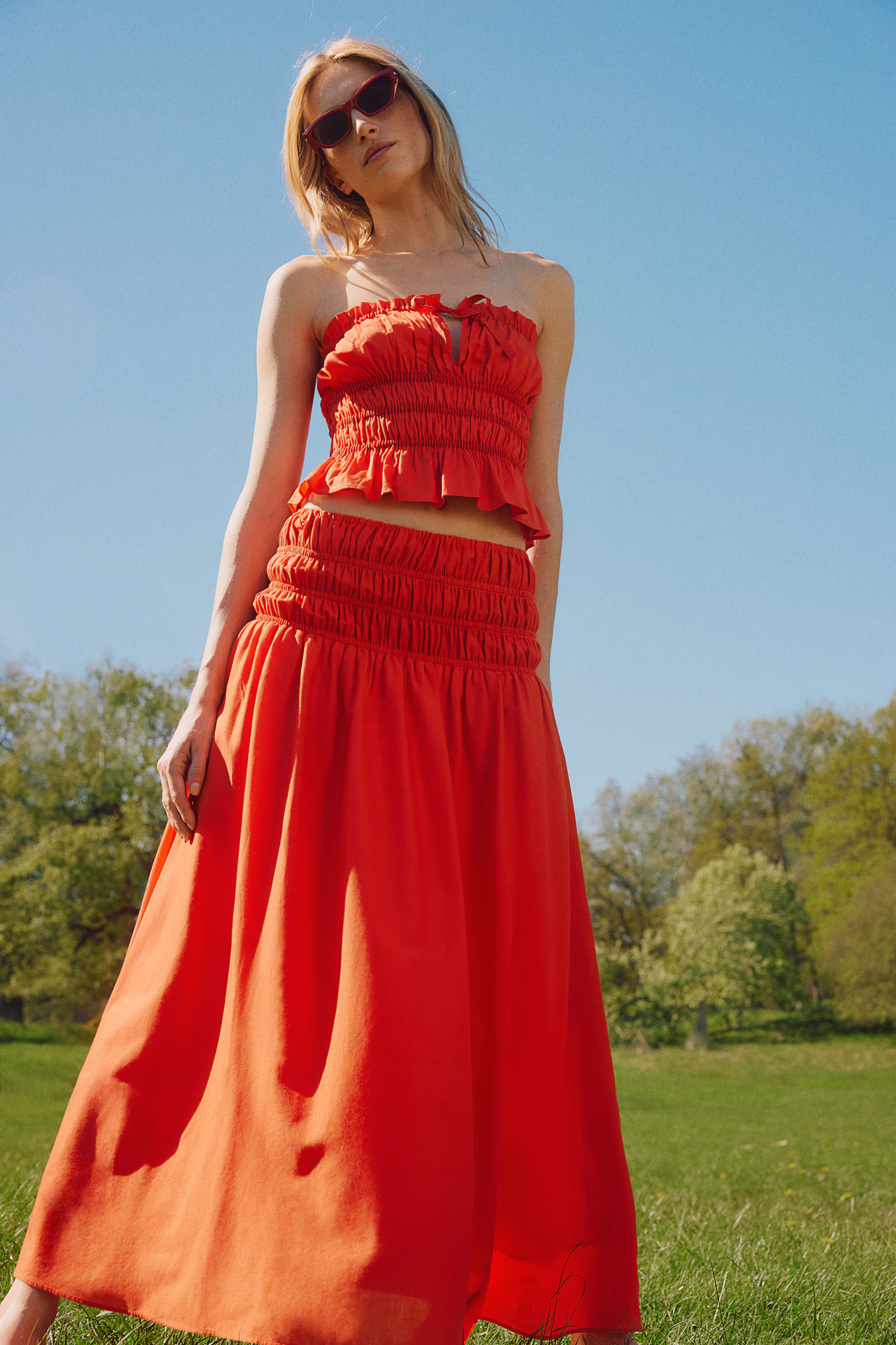 Smocked-waist skirt | H&M (UK, MY, IN, SG, PH, TW, HK)