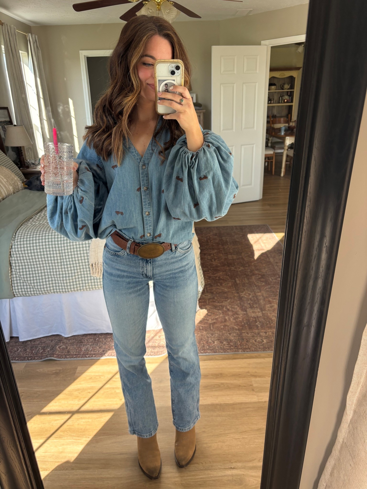 Ootd for work at the hat shop! Love working in the fashion industry 👏🏼 I’ve been with the official hat designers of Kentucky Derby since 2016 when I was in highschool and now I’m a mom to two! Truly a dream job! Such a crazy seasonal business but so rewarding!

#LTKootd #LTKdayinmylife #LTKSeasonal