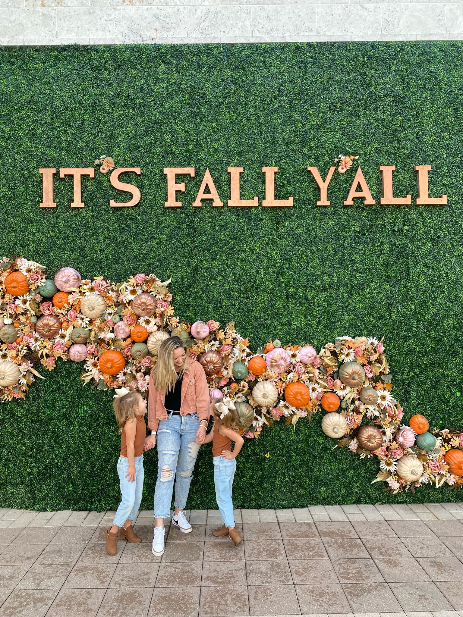 Fall outfit inspo to match with your kids! 


Kids fashion, fall, brown, jeans, neutral, shacket 

#LTKkids #LTKSeasonal #LTKstyletip