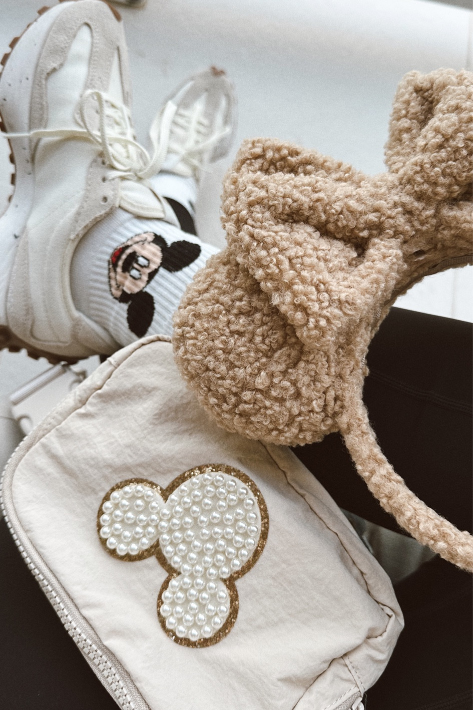 Disney here we come 🐭🍂

#disneyfinds #disneyworld #disneysocks #disneyoutfit #disneyfanny #disneypatch #disneyears #mickeyears #sherpaears #teddy #minnieears #neutraldisney #disneysocks #sneakers 

#LTKSeasonal #LTKFindsUnder50 #LTKHalloween