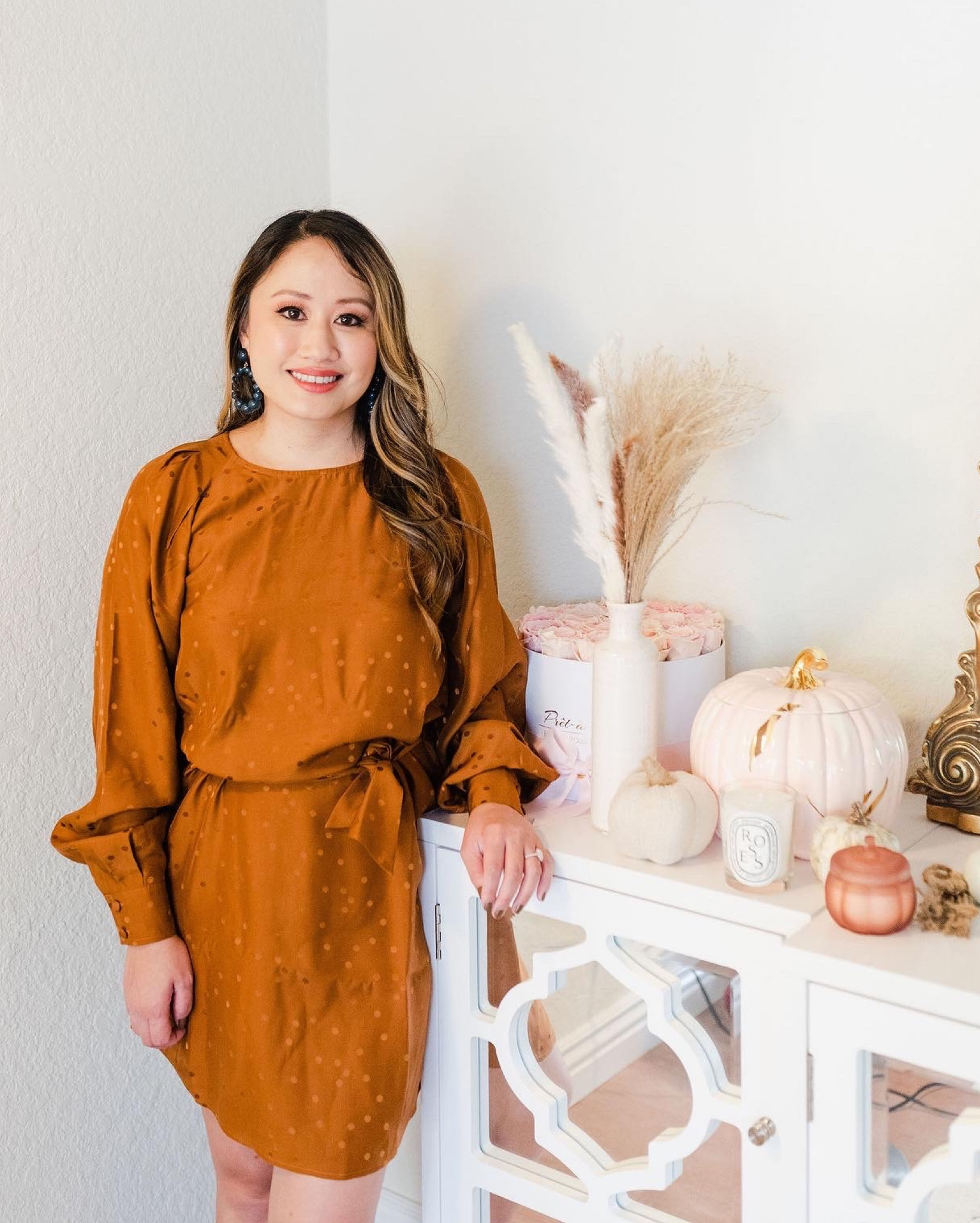 One of my favorite fall dress from Sèzane. A favorite throwback from last year 🍂

#LTKhome #LTKHoliday #LTKSeasonal