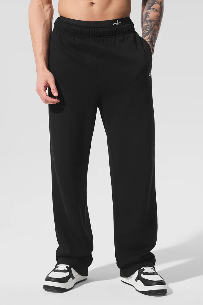 Accolade Straight Leg Sweatpant | Alo Yoga