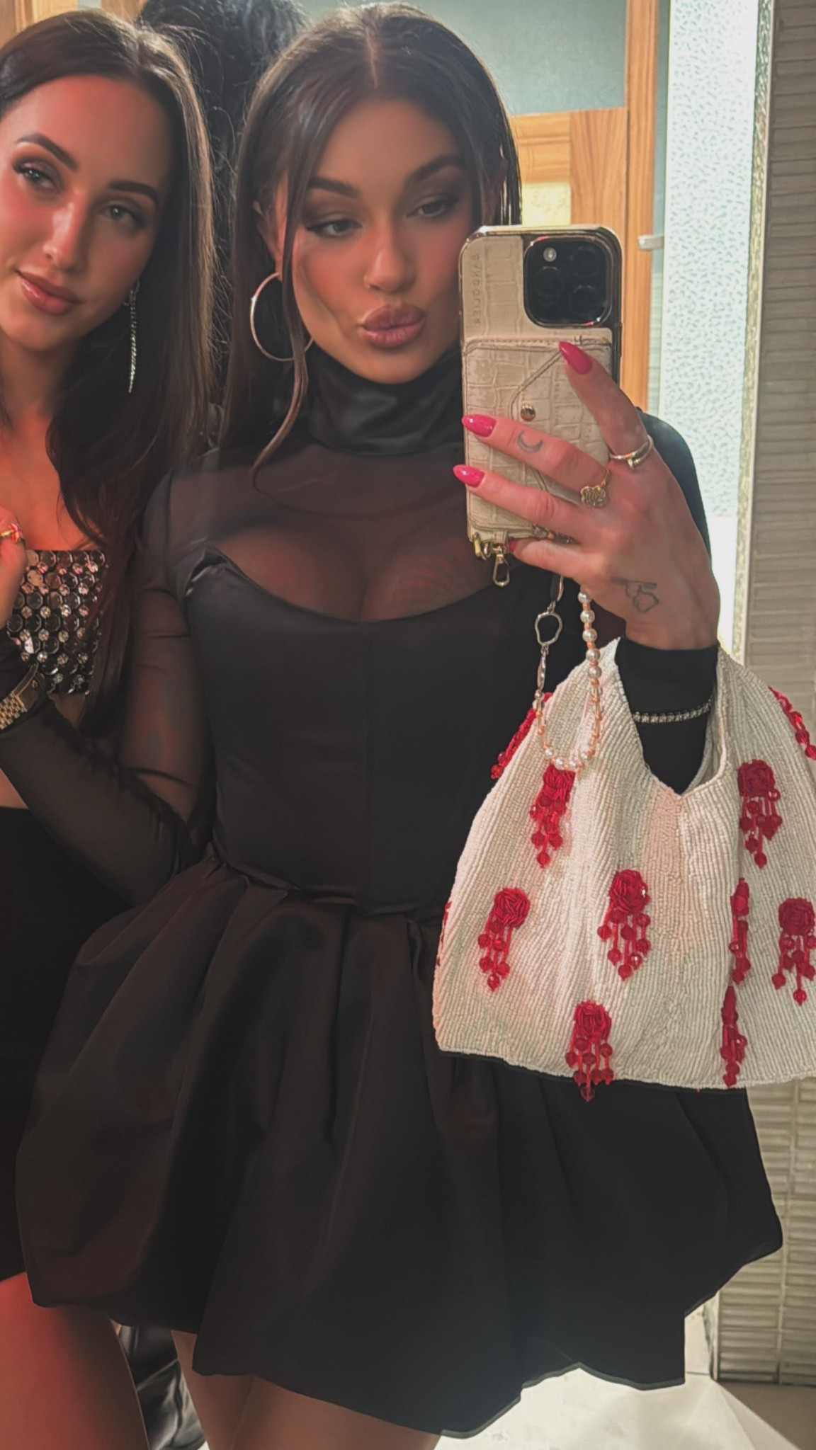Wearing XS … it’s the bead bag for me 🌹

#LTKValentine #LTKSeasonal #LTKgrwm