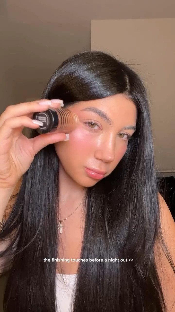 the best part ✨

@dibsbeauty highlight
@1999.beauty eyeliner
@kosas lip liner 
@gisou lip gloss

.
.
.
#makeup #makeuptutorial #aesthetic #simplemakeup #explore #explorepage #ugccreator #beautyreel

#LTKFindsUnder50 #LTKFindsUnder100 #LTKBeauty