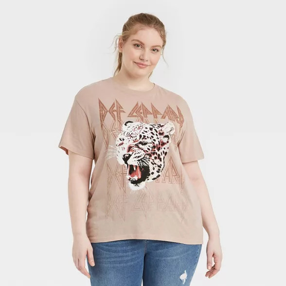 Women's Def Leppard Animal Print Logo Short Sleeve Graphic T-Shirt | Target