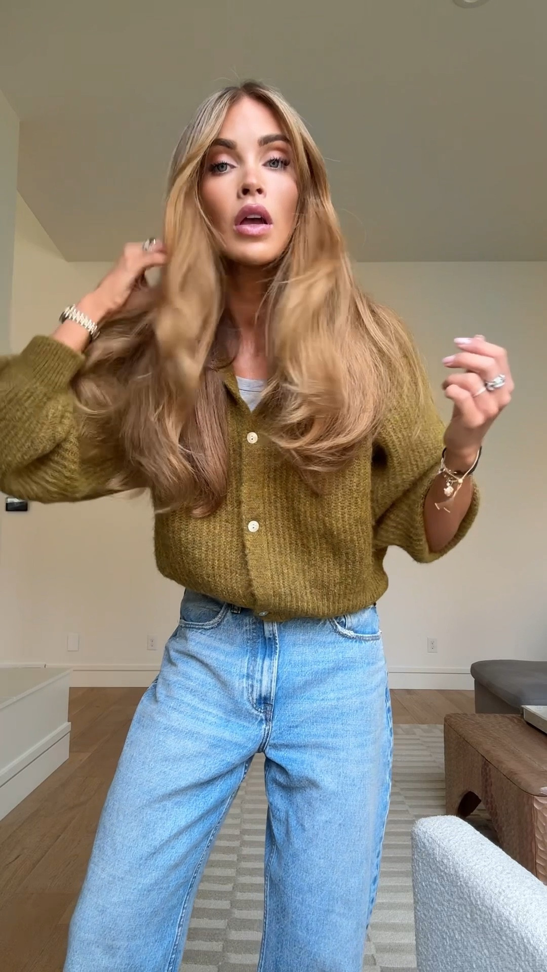 Best cardi in a minute 
Cardigan small
Jeans (size up 1)