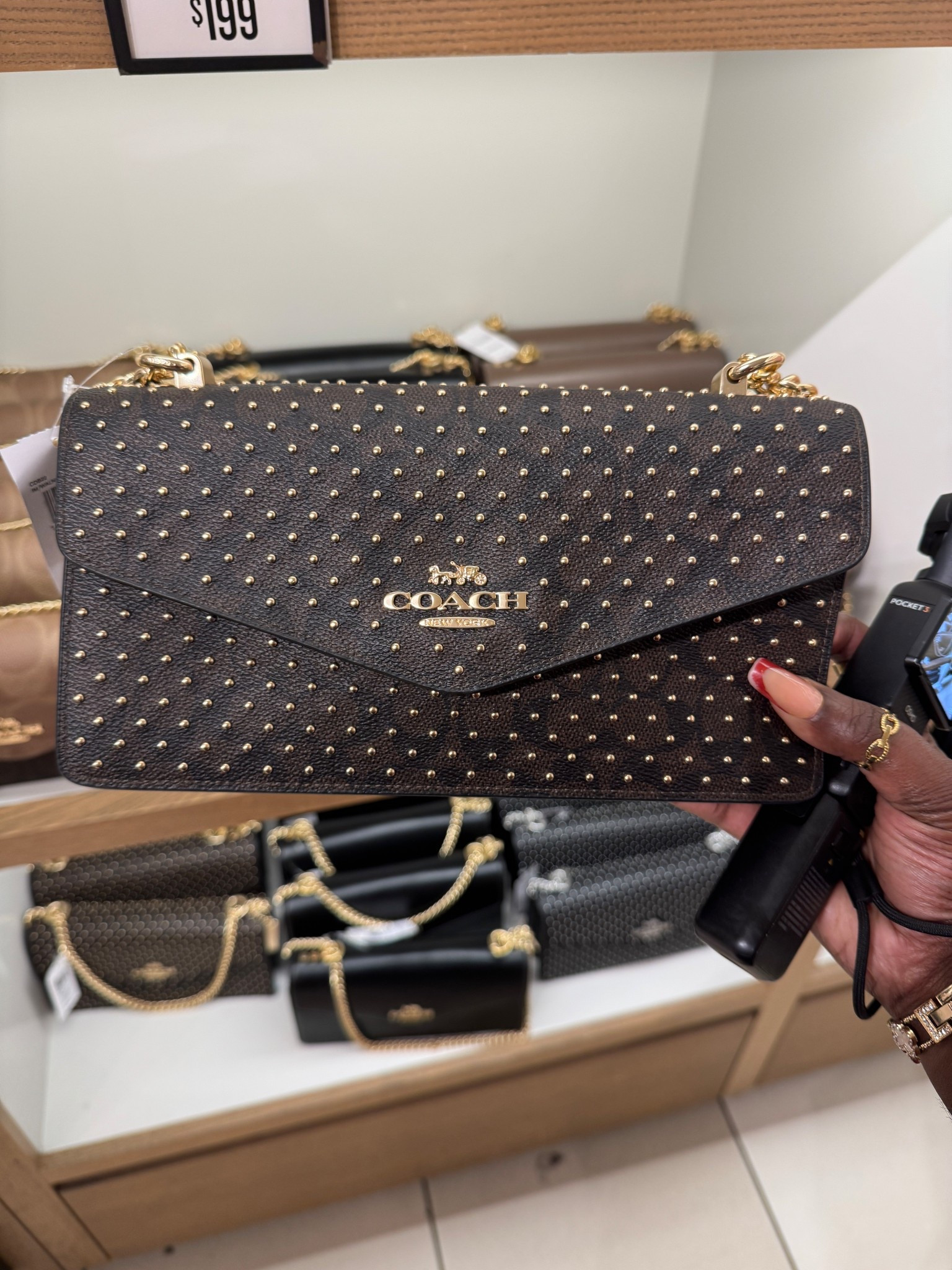 Coach outlet klare envelope bag #coachoutlet #coachbag #coachklare 

#LTKGiftGuide #LTKHoliday