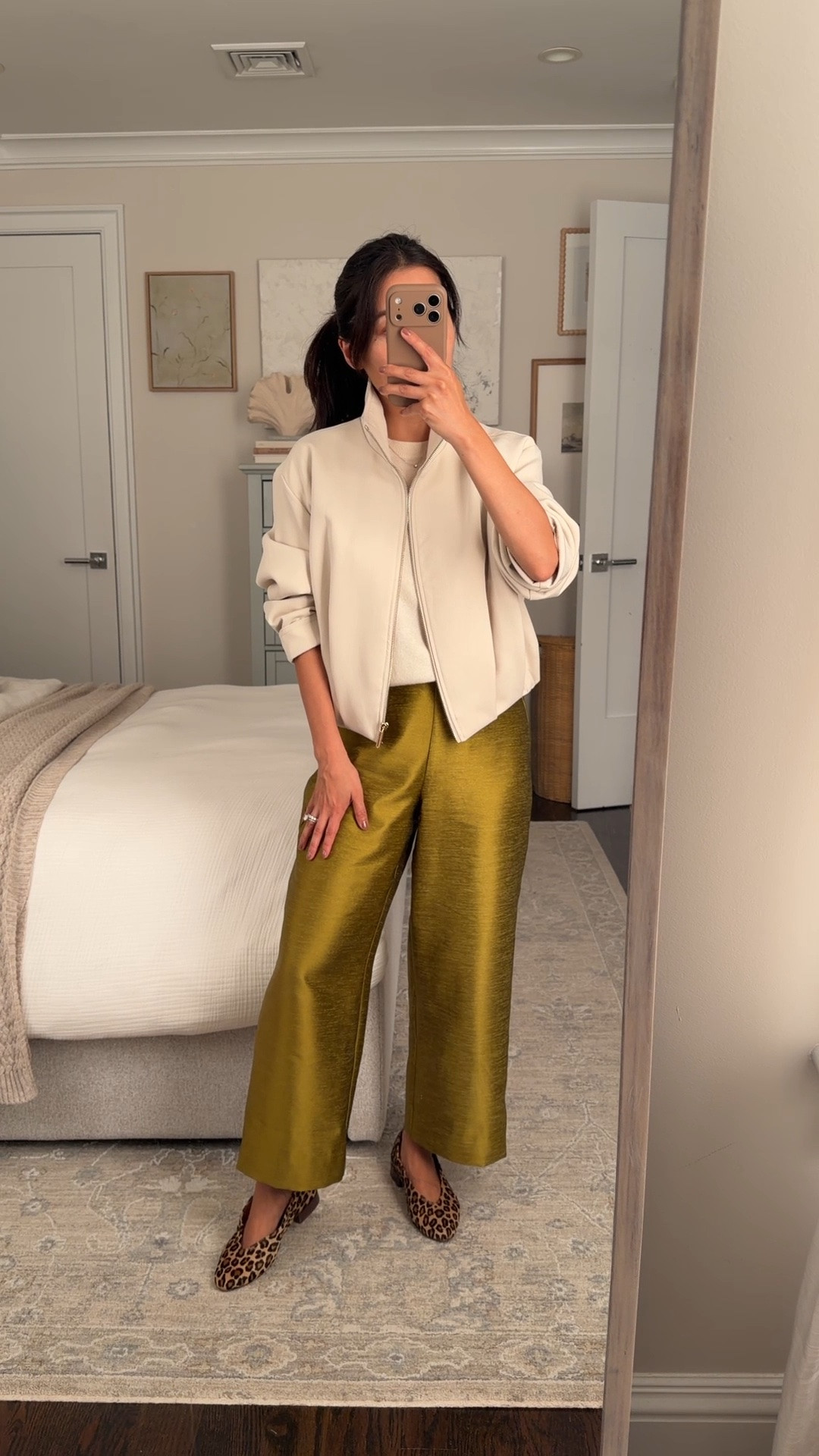Size info below! 
• reformation olina pants XS, hemmed. XS fits like a sz 0 with some wiggle room due to drawstring. These originally came with a 25.5” inseam, which I hemmed 2” to be cropped. They’re going to be a perfect holiday to spring / summer pant as well. 
• zara jacket XS sleeves folded up 
• Aritzia sweater tee XS seaside cream. sized up for a little slouch. This one is cashmere but I also linked it in cotton below. 
• sezane flats US 4 fits like a 5/5.5 I wear with heel inserts so the sides don’t rub my ankles

Petite style, fall outfit ideas, easy mom outfit