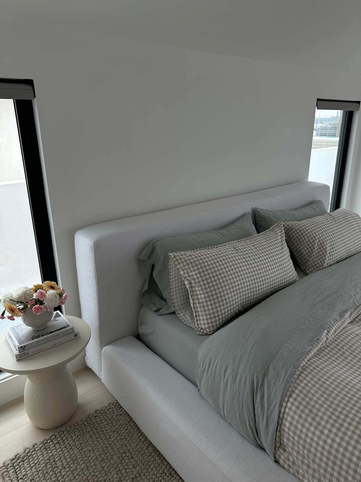 obsessed with this bedding combo!!!