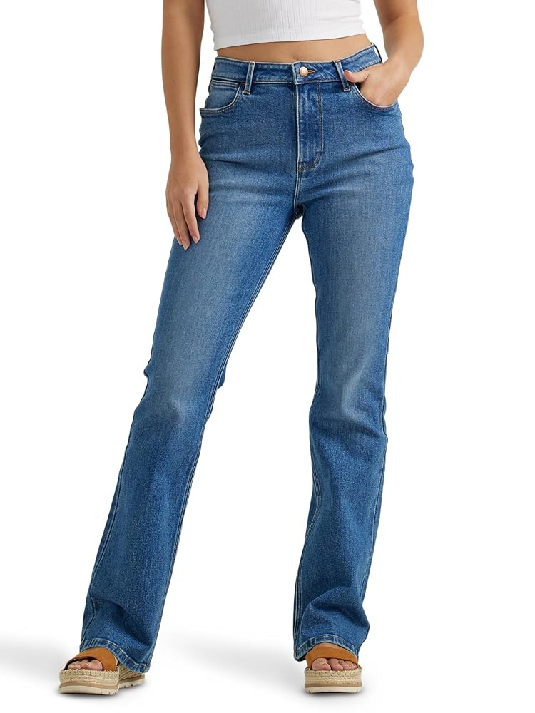 Wrangler Women's High Rise Bold Boot Jean | Amazon (US)