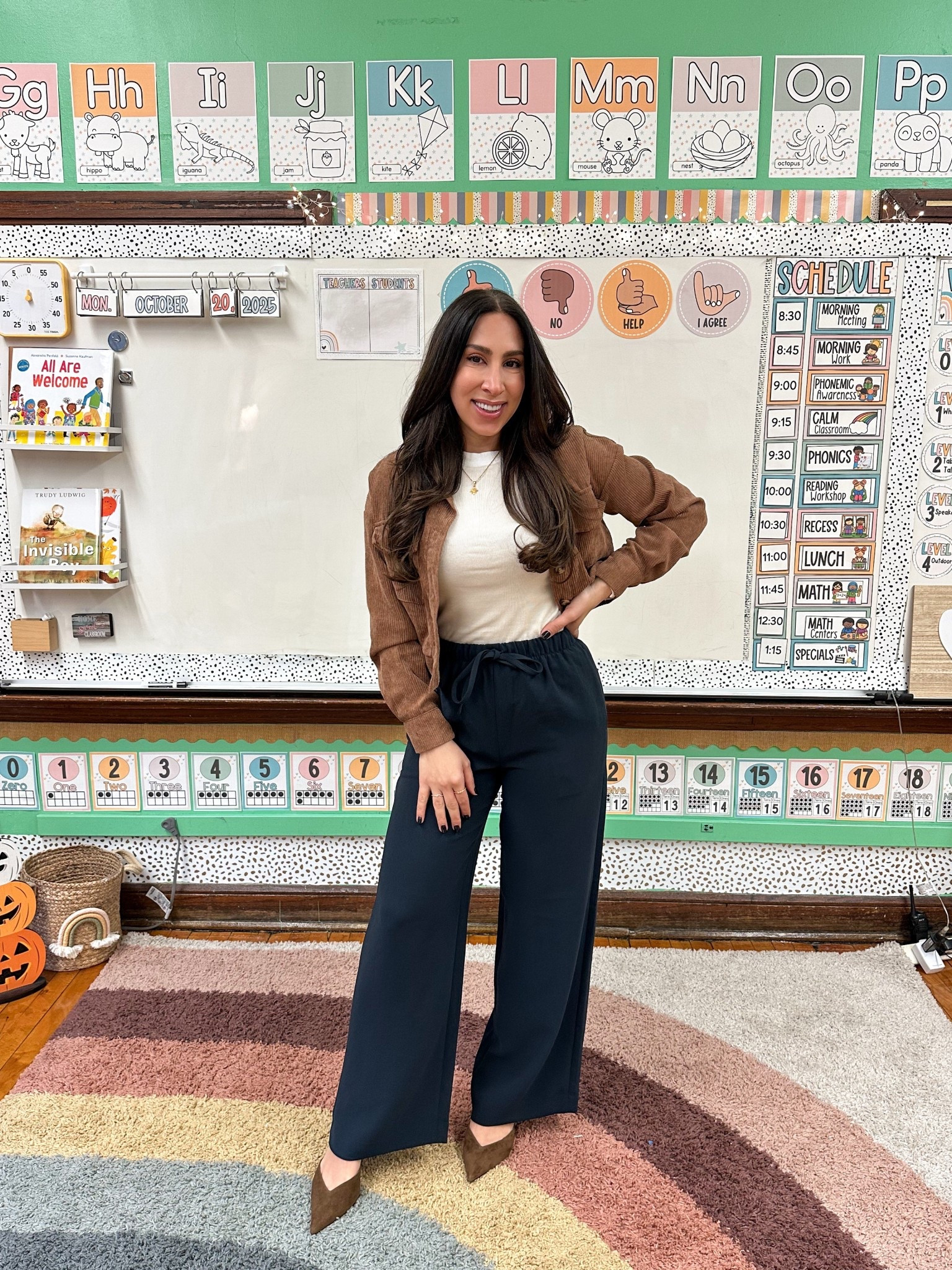 Jacket: S, Pants, S, Shoes: 8. All true sizes 

#LTKItBag #LTKWorkwear #LTKStyleTip