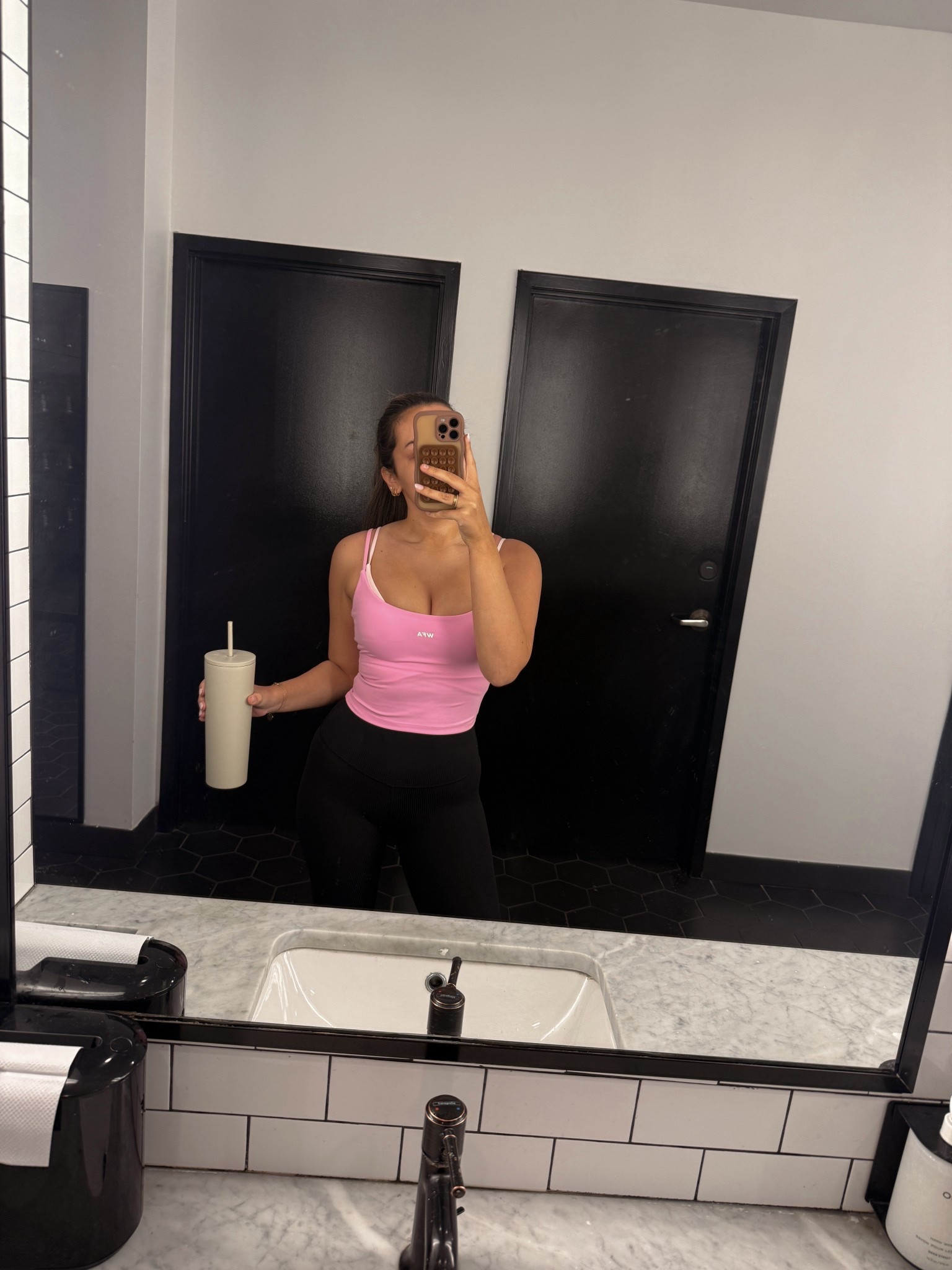 workout ootd 

#LTKdayinmylife #LTKootd #LTKfitnessgoals