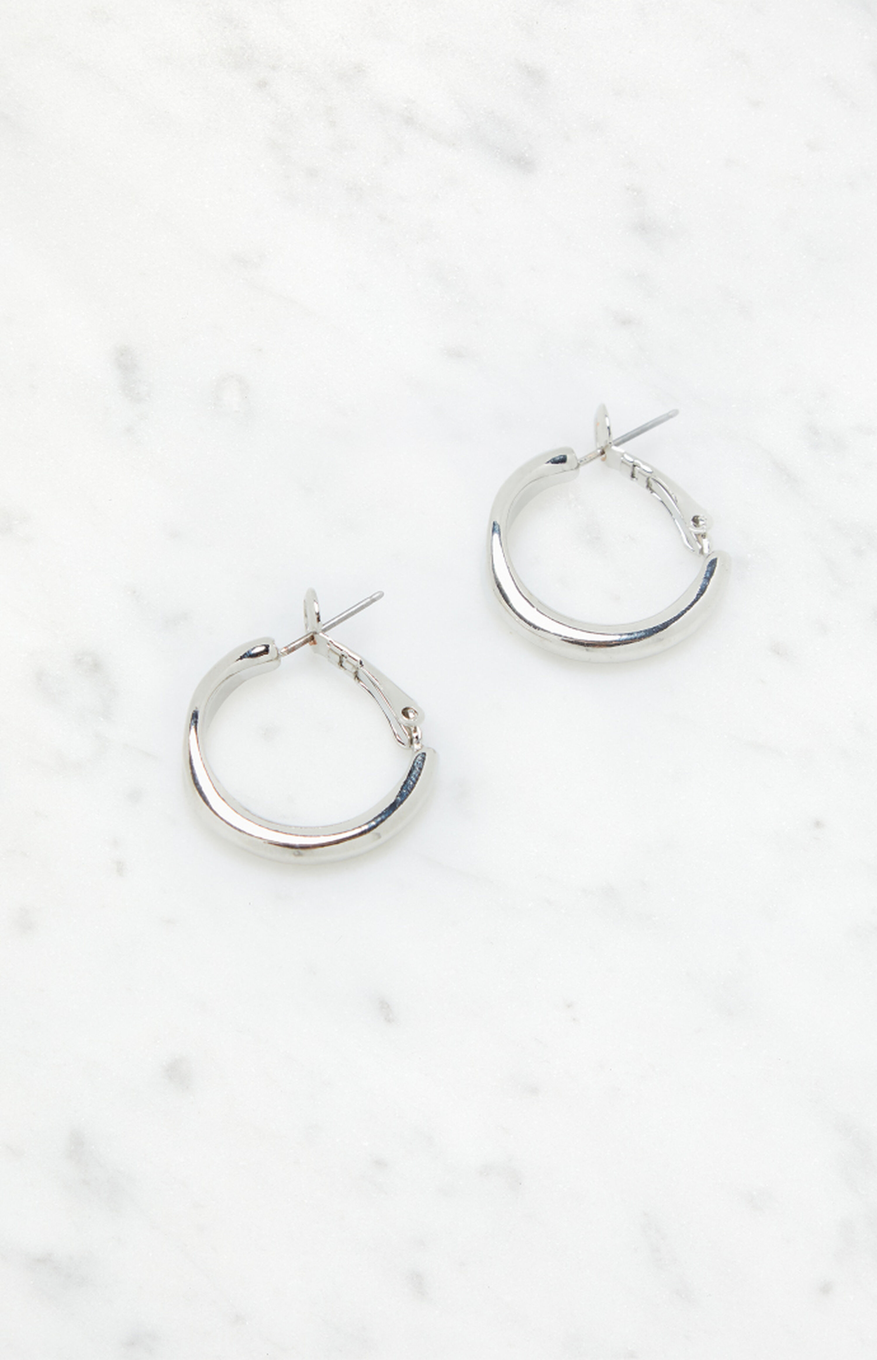 LA Hearts Medium Basic Hoop Earrings | PacSun