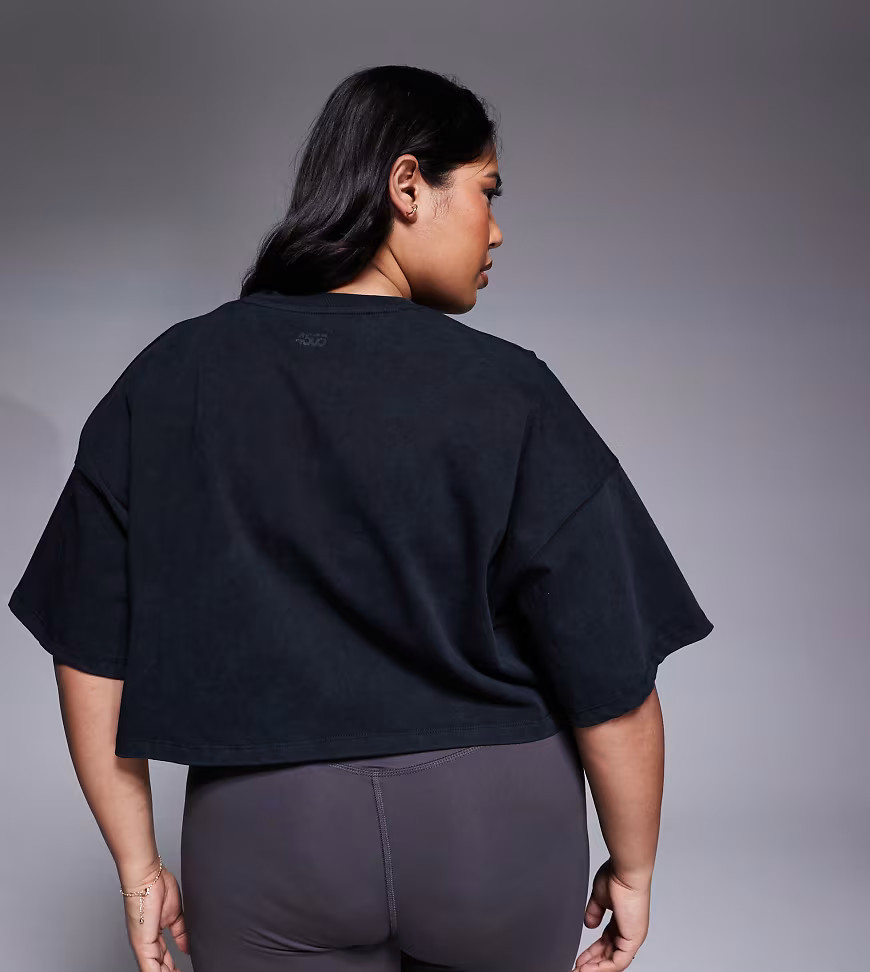 4505 Curve Icon heavyweight cotton cropped t-shirt with quick dry finish in washed black | ASOS (Global)