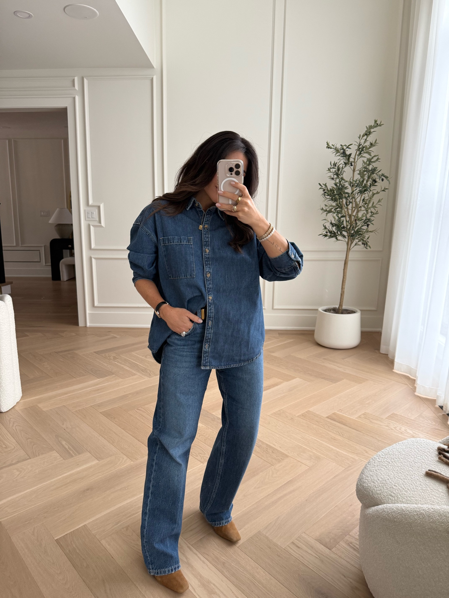 What I wore out for lunch today
Top - small petite 
Jeans - size 25