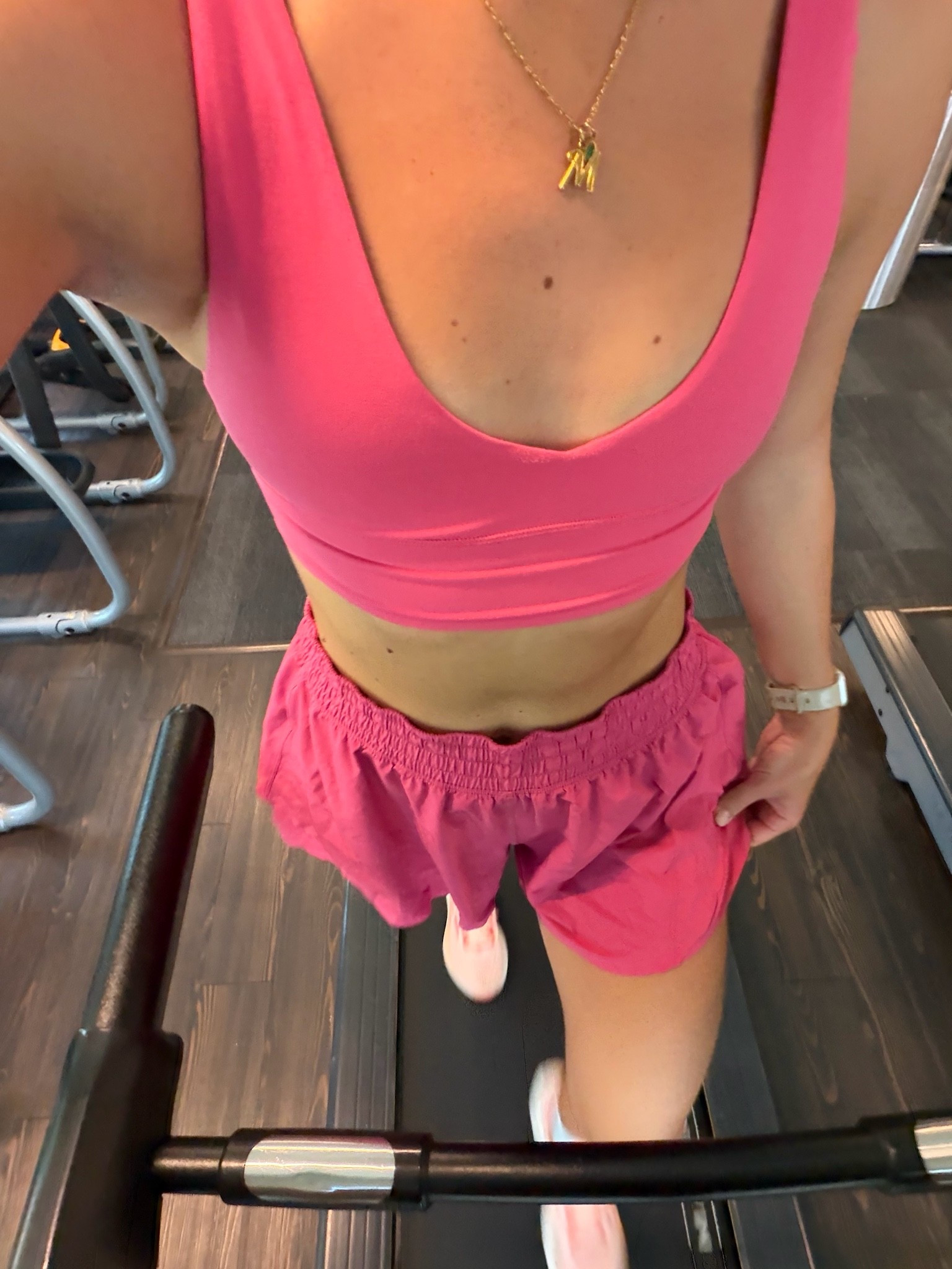 gym OOTD for upper body + incline walking day @lululemon

#LTKfitnessgoals #LTKootd #LTKActive