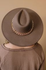 'Lindsay'  Finishing Touches Gold Chain Fedora | Goodnight Macaroon