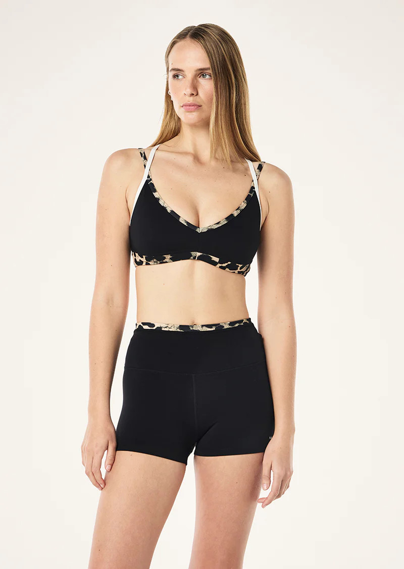 PARAMOUNT SPORTS BRA IN BLACK & LEOPARD | P.E Nation AU