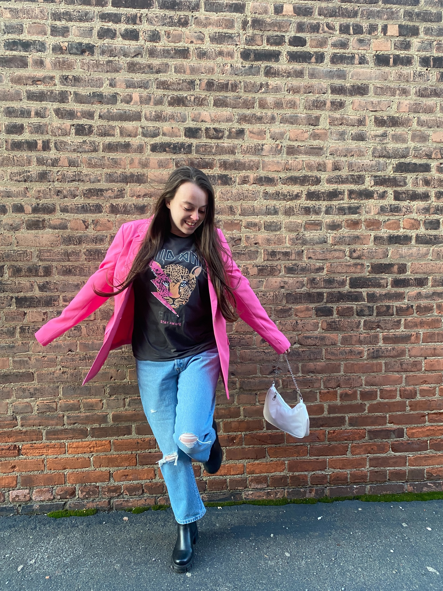 Spring staples have entered the chat 💬 

Recently added two new pieces to my wardrobe - a hot pink blazer from The Drop on Amazon and the greatest pair of Levi’s to ever exist 🫶🏼 I’m excited to experiment with different ways to style these throughout the seasons.

#LTKitbag #LTKfit #LTKstyletip