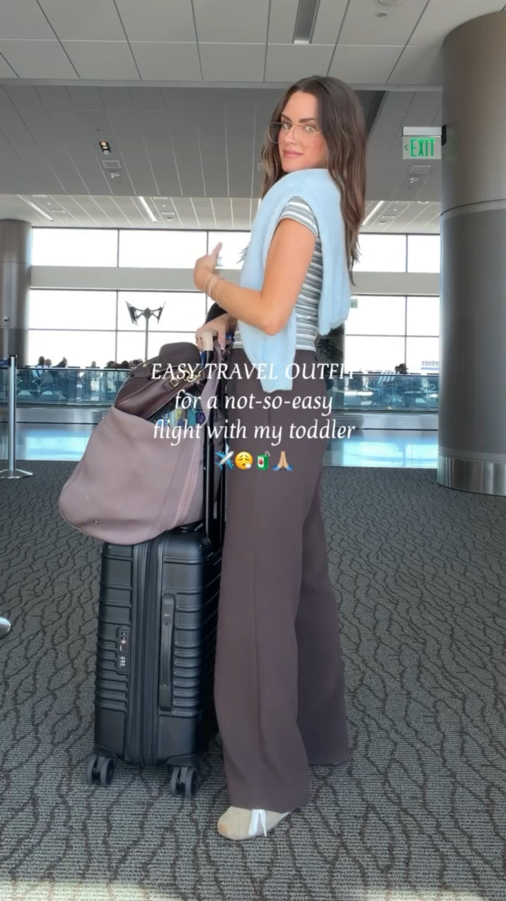 Easy travel outfit to go to battle against my toddler on a plane. ✈️ 

Use code: LAURENROSCOPF for 50% off your first two months of Vivrelle (where my bag is from). 

Sizing: S top, S sweater, S pants

#LTKTravel