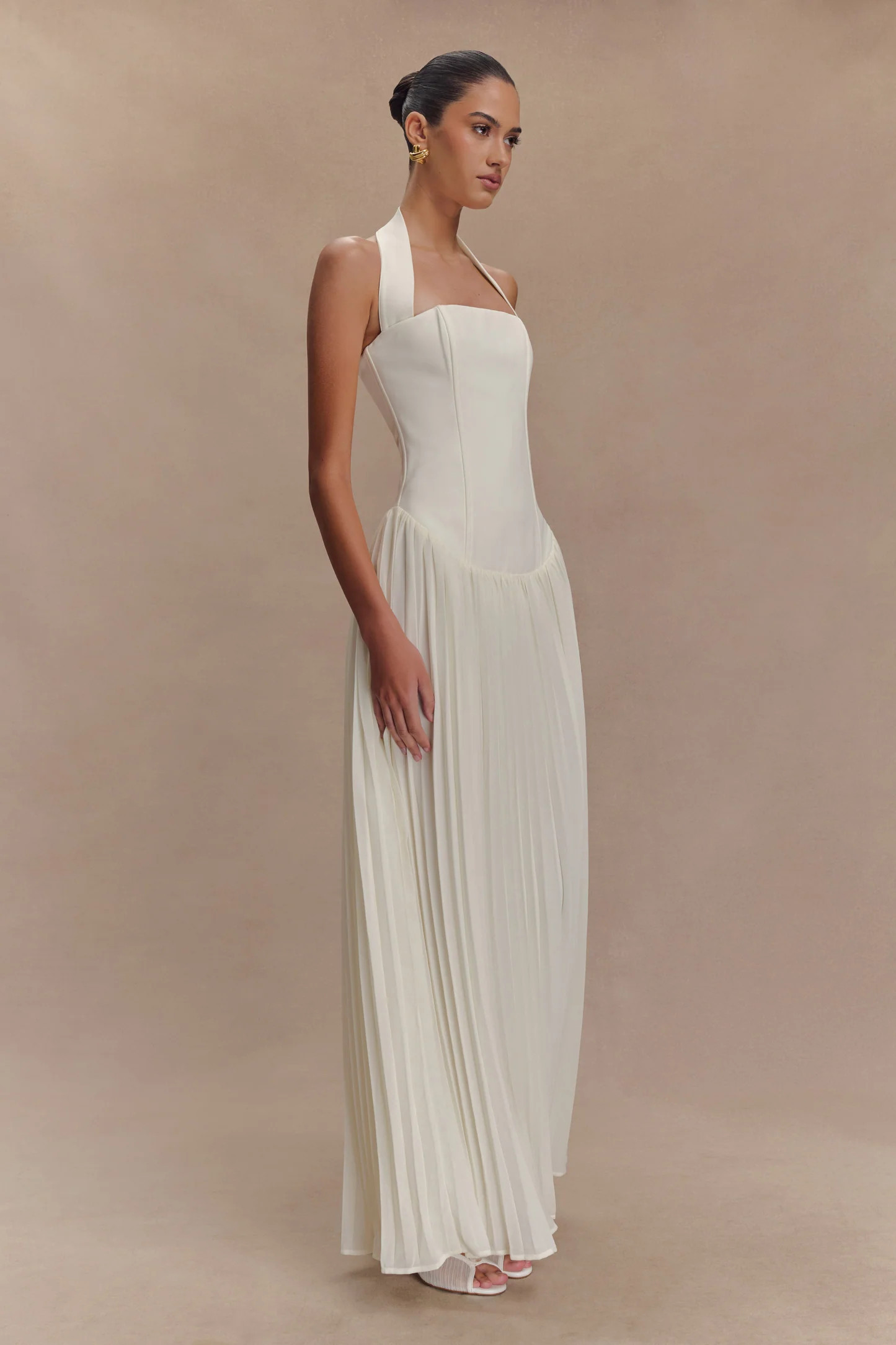 Stacie Pleated Halter Maxi Dress - Ivory | MESHKI US
