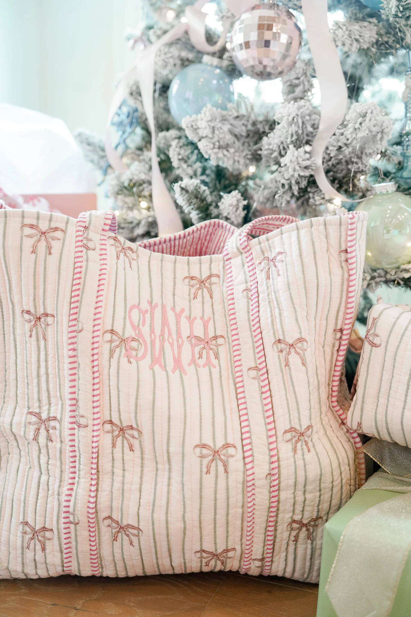 Quilted Block-Print Tote - Holiday Collection | KenzKustomz