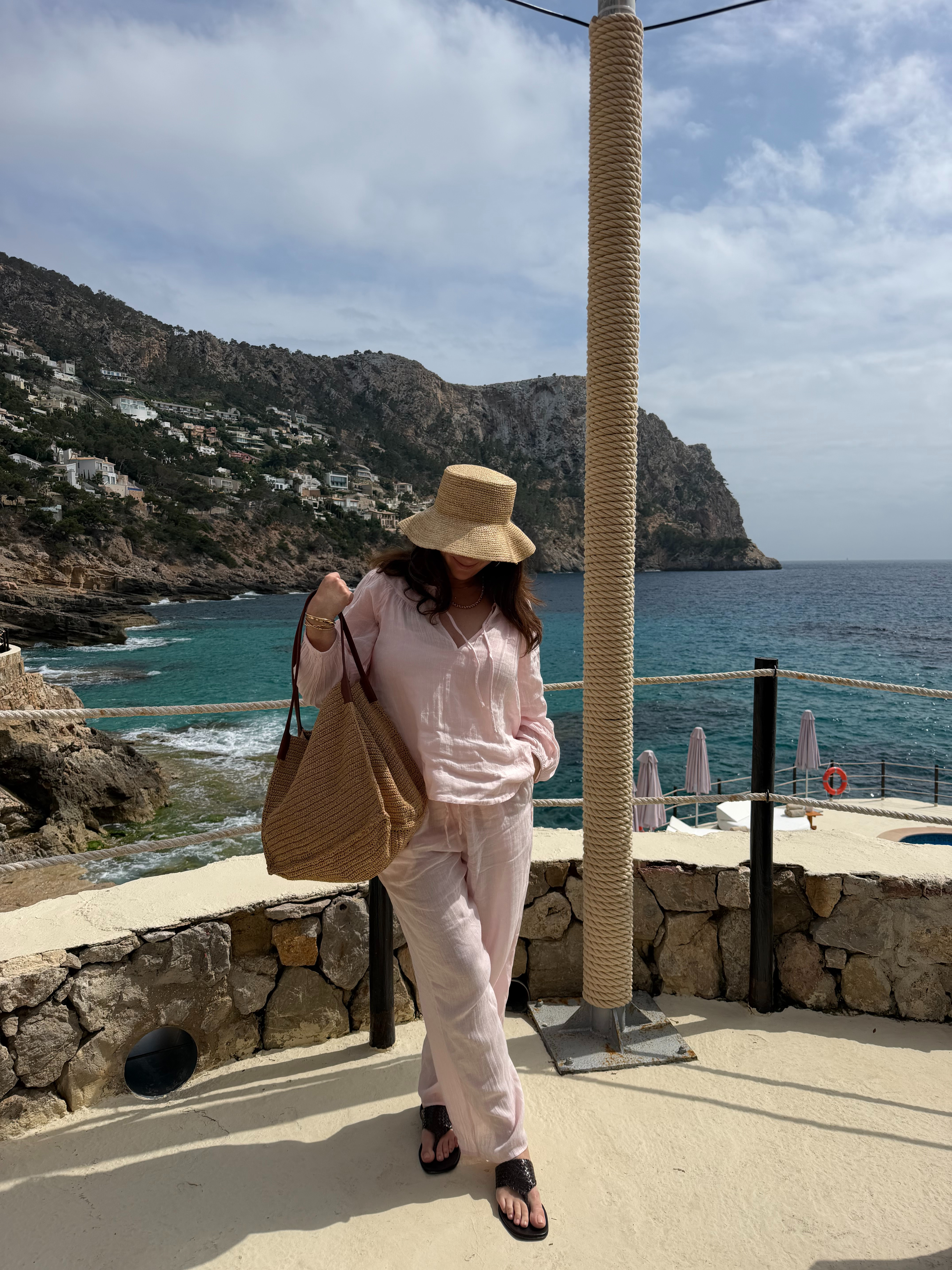 Mallorca Day 2 - Beach and shopping look! 

jcrew l set l pink set l matching set 

 
